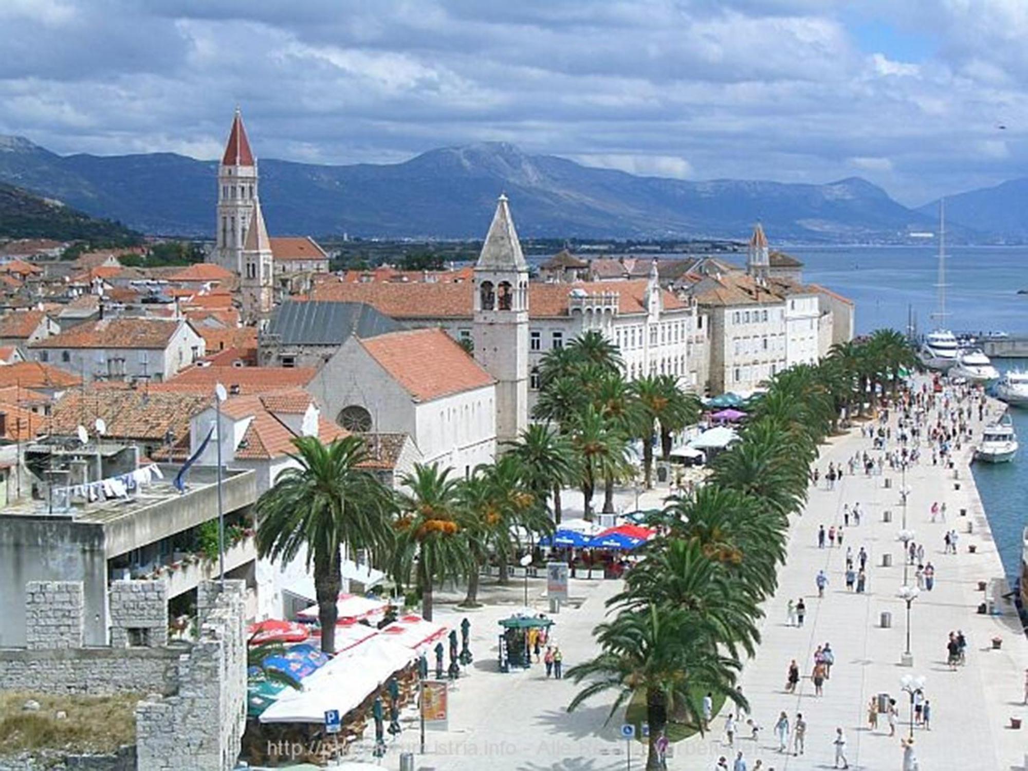 Apartments Curic Trogir Exterior foto