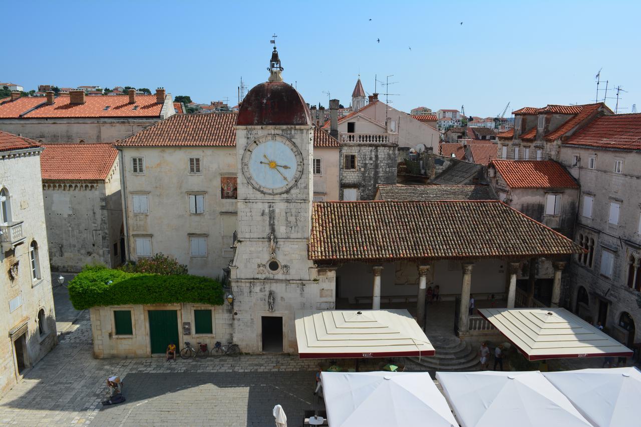 Apartments Curic Trogir Exterior foto